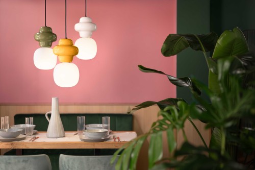 lampa sufitowa Ferroluce Copacabana w salonie nowoczesnym