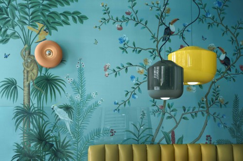 lampa ceramiczna wisząca do jadalni nad stołem w stylu artdeco