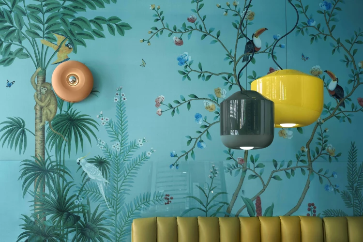 lampa ceramiczna wisząca do jadalni nad stołem w stylu artdeco